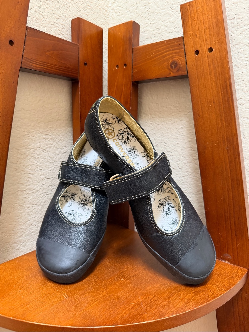 🔹Converse Chuck Taylor All Star Mary Jane shoes…